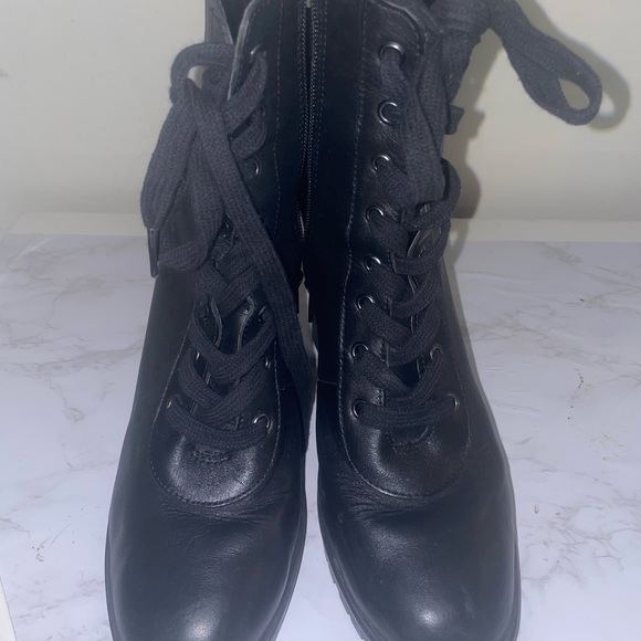 Steve Madden Boots - Picture 2 of 3